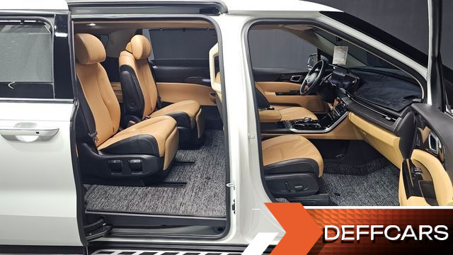 Kia CARNIVAL Gasoline 7-Seater Signature купить на сайте DeffCars