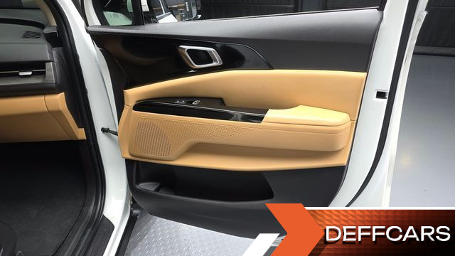 Kia CARNIVAL Gasoline 7-Seater Noblesse купить на сайте DeffCars