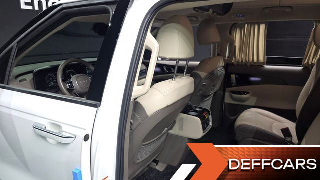 Kia CARNIVAL Gasoline 9-Seater Hi-Limousine Signature купить на сайте DeffCars