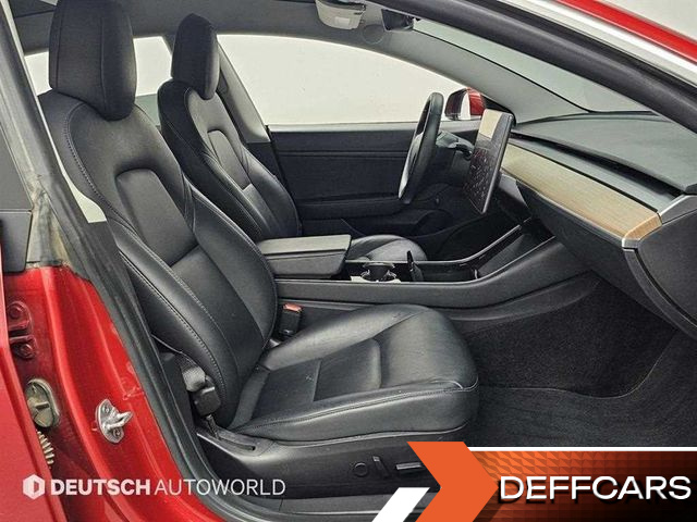 Tesla MODEL 3 Long Range AWD купить на сайте DeffCars