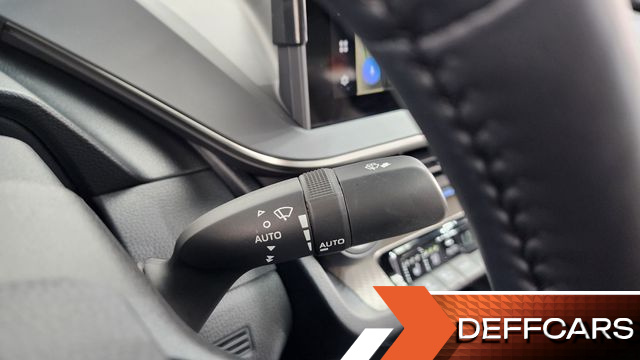 Toyota PRIUS 2.0 XLE купить на сайте DeffCars