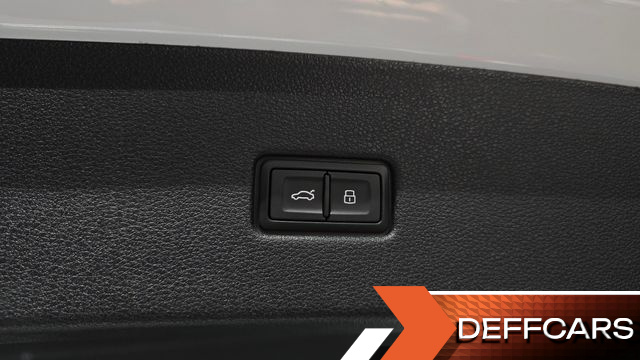 Audi Q8 50 TDI Quattro Premium купить на сайте DeffCars