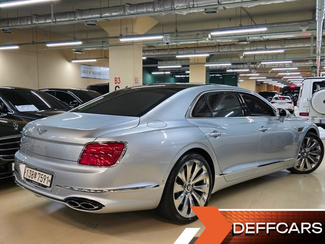 Bentley FLYING SPUR 4.0 купить на сайте DeffCars
