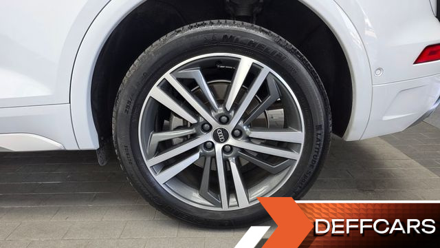 Audi Q5 45 TFSI Quattro Premium купить на сайте DeffCars