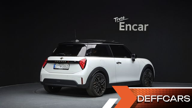Mini COOPER Favoured купить на сайте DeffCars
