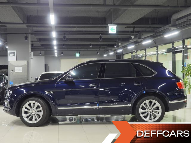 Bentley BENTAYGA 4.0 V8 купить на сайте DeffCars