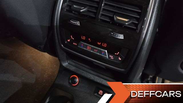 BMW X7 xDrive 40i Design Pure Excellence 6-Seater купить на сайте DeffCars