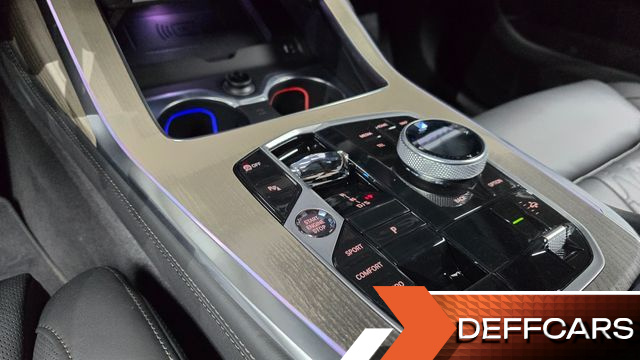 BMW X7 xDrive 40d Design Pure Excellence 7-Seater купить на сайте DeffCars