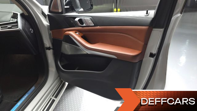 BMW X7 xDrive 40i Design Pure Excellence 6-Seater купить на сайте DeffCars