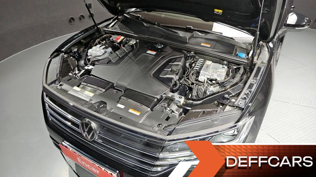 Volkswagen TOUAREG 3.0 TDI Prestige купить на сайте DeffCars