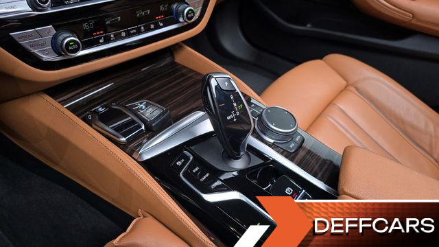 BMW 5-SERIES 520i M Sport купить на сайте DeffCars