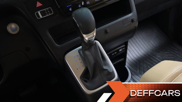 Hyundai STARIA 4WD Tourer 9-Seater Modern купить на сайте DeffCars