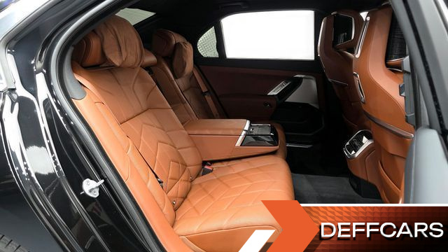BMW 7-SERIES 740d xDrive M Sport купить на сайте DeffCars