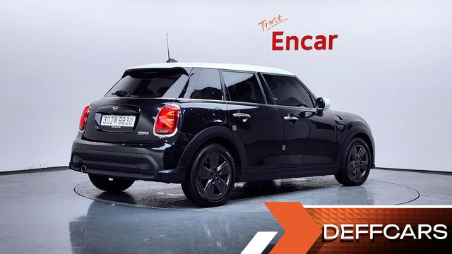Mini COOPER 5Door Classic Third Generation купить на сайте DeffCars