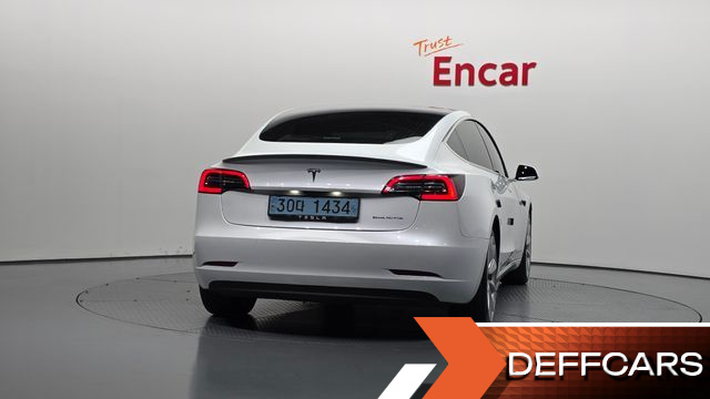 Tesla MODEL 3 Long Range AWD купить на сайте DeffCars