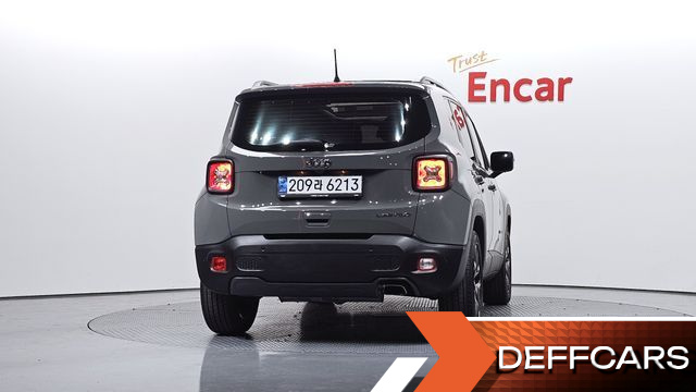 Jeep RENEGADE 1.3 Limited купить на сайте DeffCars