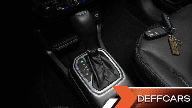 Jeep RENEGADE 1.3 Limited купить на сайте DeffCars