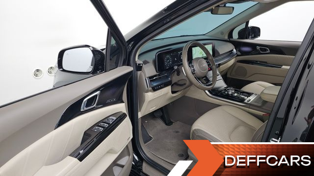 Kia CARNIVAL 7-Seater Hi-Limousine Signature купить на сайте DeffCars