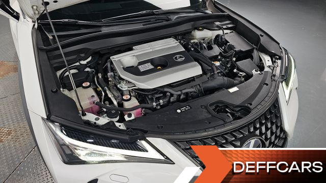 Lexus UX 2.0 2WD купить на сайте DeffCars