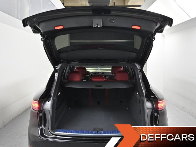 Porsche CAYENNE 3.0 PLATINUM EDITION купить на сайте DeffCars