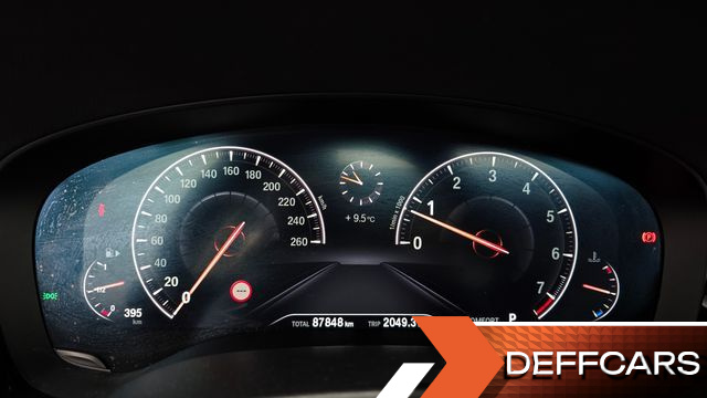 BMW 5-SERIES 520i Luxury купить на сайте DeffCars