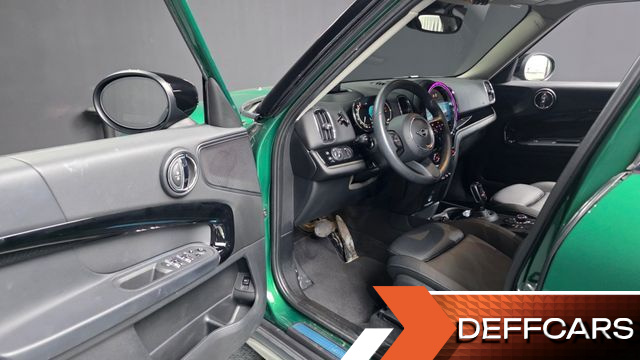 Mini COUNTRYMAN Classic Plus Launch Pack 2nd Gen купить на сайте DeffCars