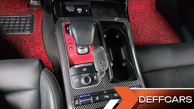 Kia STINGER 2.5 Platinum купить на сайте DeffCars
