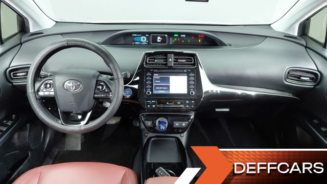 Toyota PRIUS 1.8 купить на сайте DeffCars