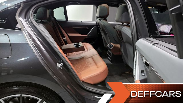 BMW 5-SERIES 530i xDrive M Sport купить на сайте DeffCars