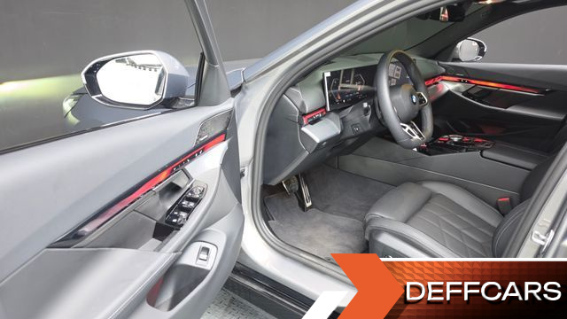BMW 5-SERIES 520i M Sport купить на сайте DeffCars