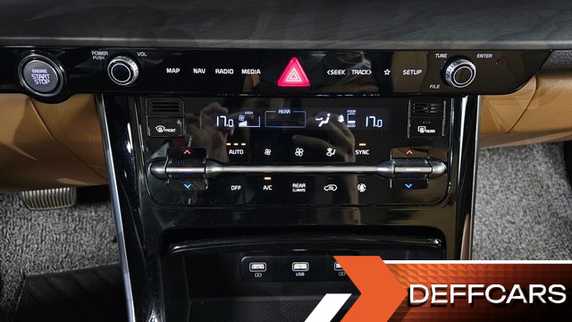 Kia CARNIVAL Diesel 9-Seater Signature купить на сайте DeffCars