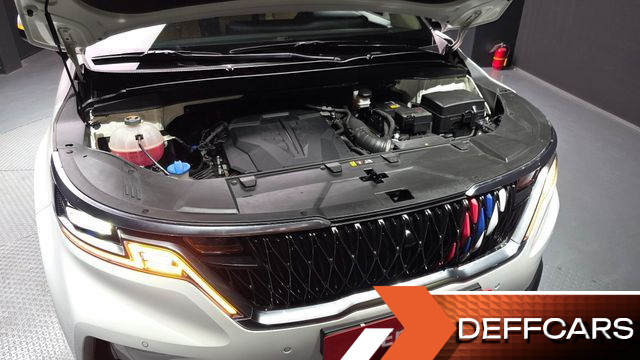 Kia CARNIVAL Gasoline 7-Seater Noblesse купить на сайте DeffCars