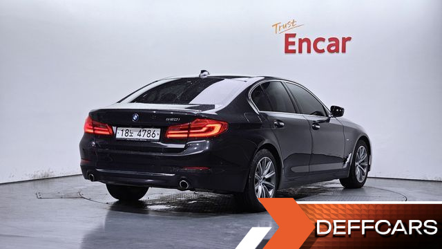 BMW 5-SERIES 520i Luxury купить на сайте DeffCars