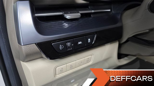 Kia CARNIVAL Gasoline 4-Seater Hi-Limousine Signature купить на сайте DeffCars