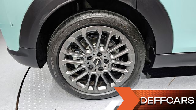 Mini COOPER 5Door Essential купить на сайте DeffCars