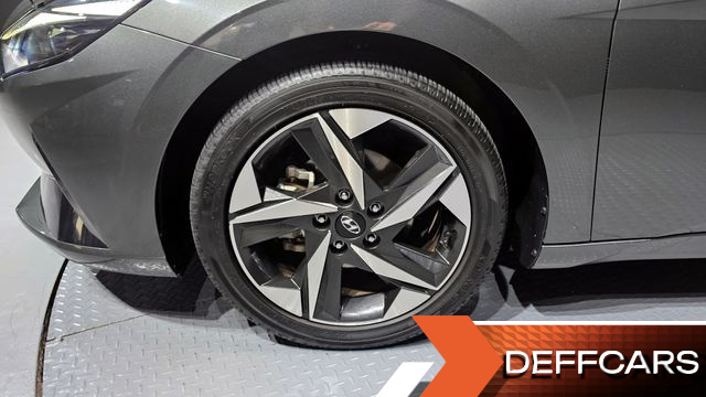 Hyundai AVANTE 1.6 Inspiration купить на сайте DeffCars