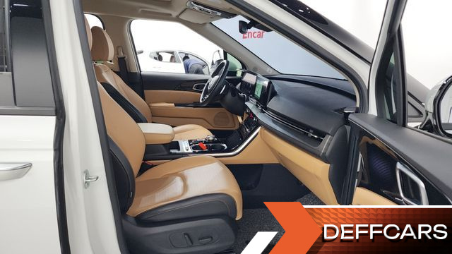 Kia CARNIVAL Gasoline 7-Seater Signature купить на сайте DeffCars