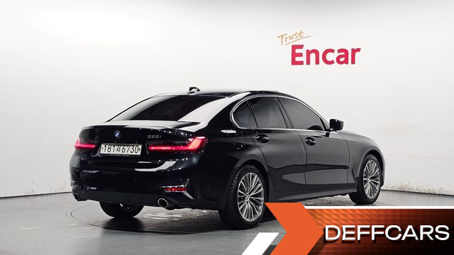 BMW 3-SERIES 330i Luxury купить на сайте DeffCars