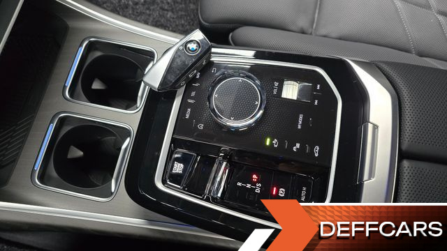 BMW 7-SERIES 740i xDrive Classic Silver Edition купить на сайте DeffCars