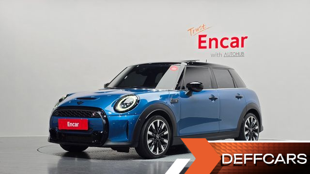 Mini COOPER 5Door Classic Third Generation купить на сайте DeffCars