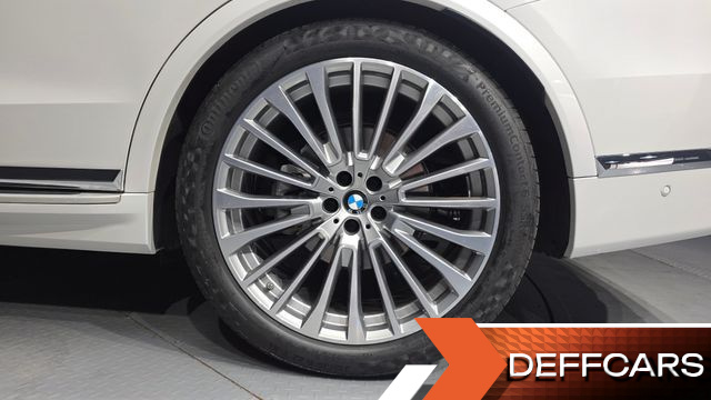 BMW X7 xDrive 40i Design Pure Excellence 7-Seater купить на сайте DeffCars