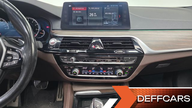 BMW 5-SERIES 530i xDrive M Sport Package Plus купить на сайте DeffCars