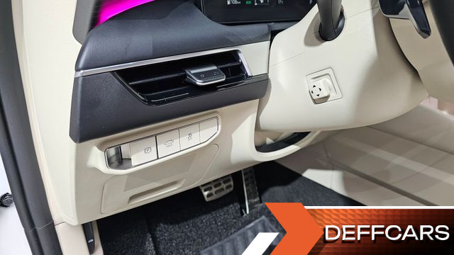 Kia K8 2.5 Gasoline 2WD Signature купить на сайте DeffCars