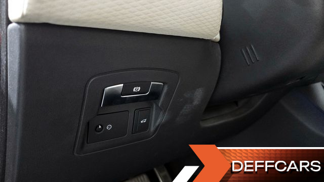 Land Rover RANGE ROVER VELAR 3.0 D300 R-Dynamic SE купить на сайте DeffCars
