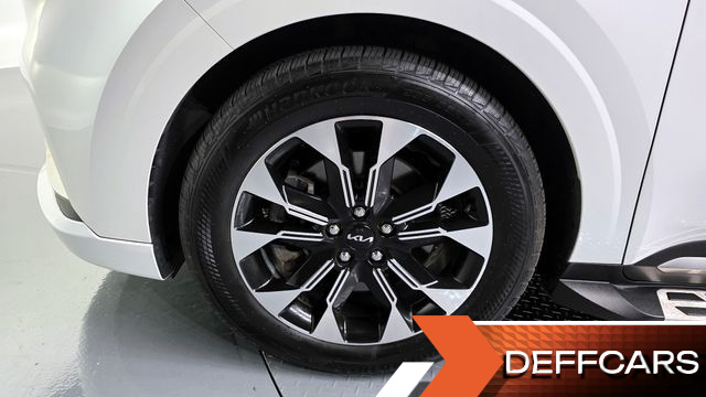 Kia CARNIVAL Gasoline 7-Seater Hi-Limousine Signature купить на сайте DeffCars