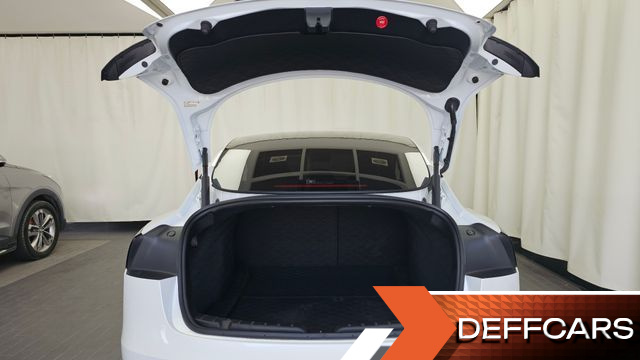Tesla MODEL 3 Performance AWD купить на сайте DeffCars