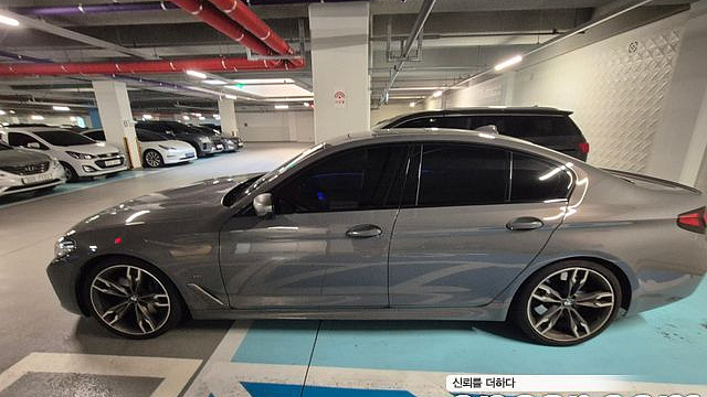 BMW 5-SERIES M550i xDrive купить на сайте DeffCars