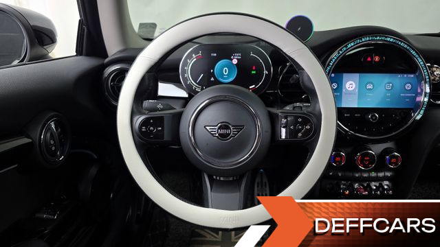 Mini COOPER Classic Launch Pack Third Generation купить на сайте DeffCars