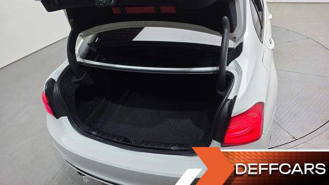 BMW 3-SERIES 320i Luxury купить на сайте DeffCars
