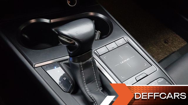 Lexus UX 2.0 2WD купить на сайте DeffCars